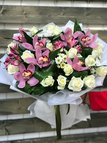 Букет цветов из: Розы и Хризантемы в Балахне