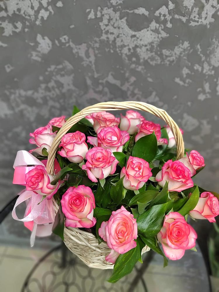Цветочная композиция из Розы в корзине в Балахне