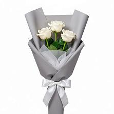 Букет 3 белые розы в Балахне