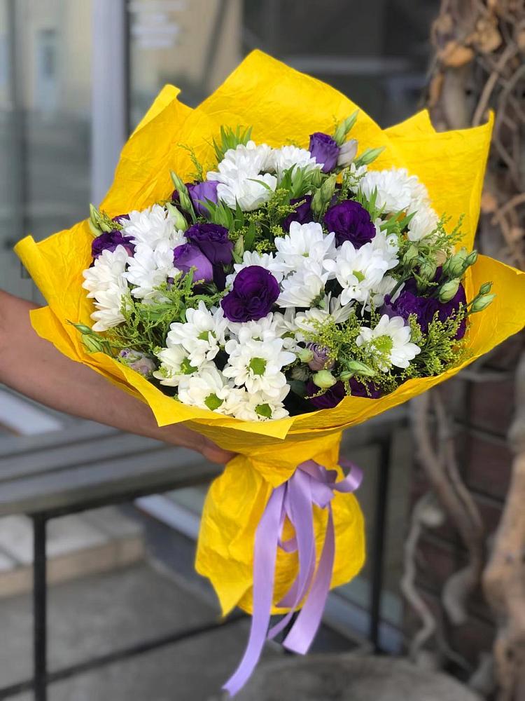 Букет цветов из: Ирисы, Хризантемы и Ромашки в Балахне