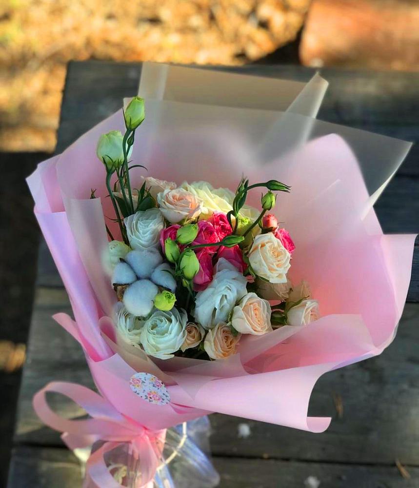 Букет цветов из: Розы и Лизиантусы в Балахне