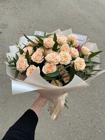Букет Кремовые розы Латте в Балахне