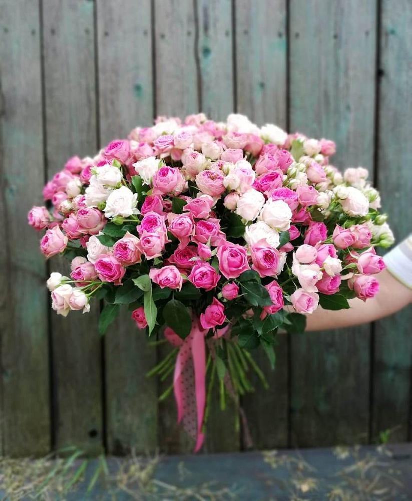 Букет Розовые кустовые розы Натали и Лав Лидия в Балахне