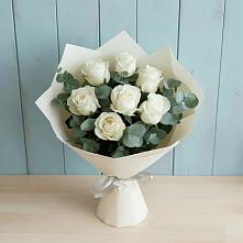 Букет Белые розы в Эвкалипте в Балахне