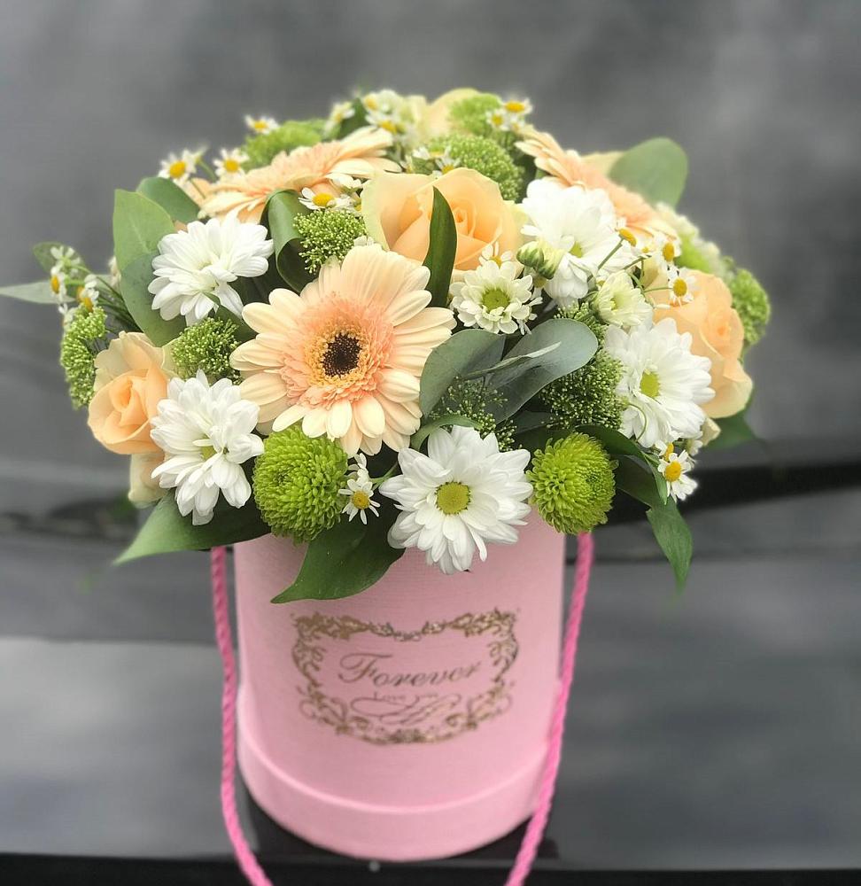 Цветочная композиция из Розы, Герберы и Хризантемы в шляпной коробке в Балахне