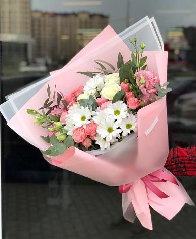 Букет цветов из: Розы, Лизиантусы и Хризантемы в Балахне
